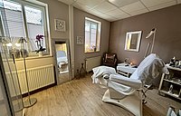 Behandlungsraum für Kosmetik und SPA – Aurel Parfümerie Auerbach Nicolaistraße 3